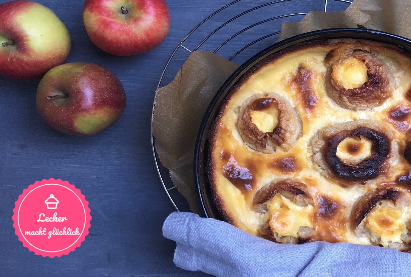 Apfelkuchen mit drei Äpfeln